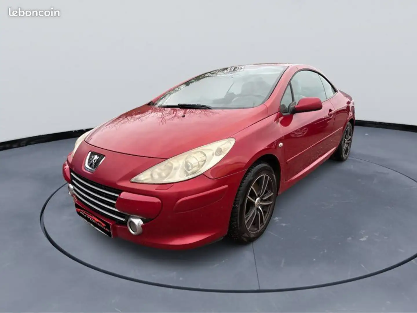 Peugeot 307 2.0 hdi 136 ch cabriolet phase 2 dans l’état Rouge - 1