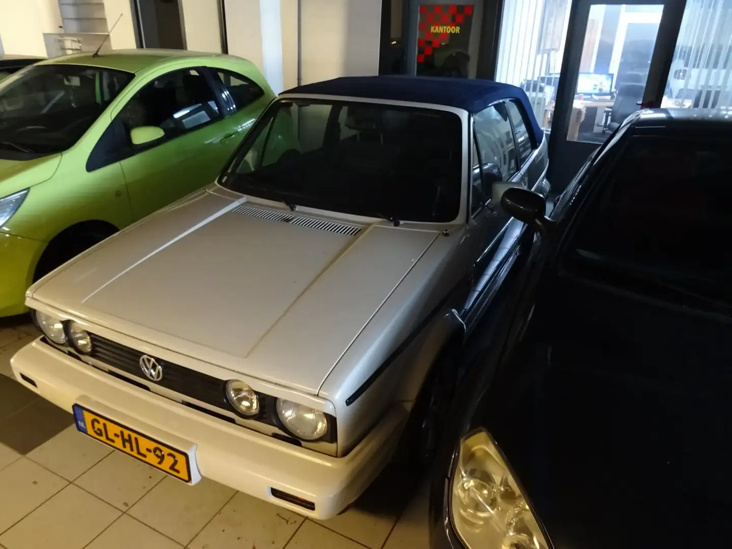 Volkswagen Golf Cabriolet 1.8 Quartett Wit - 1