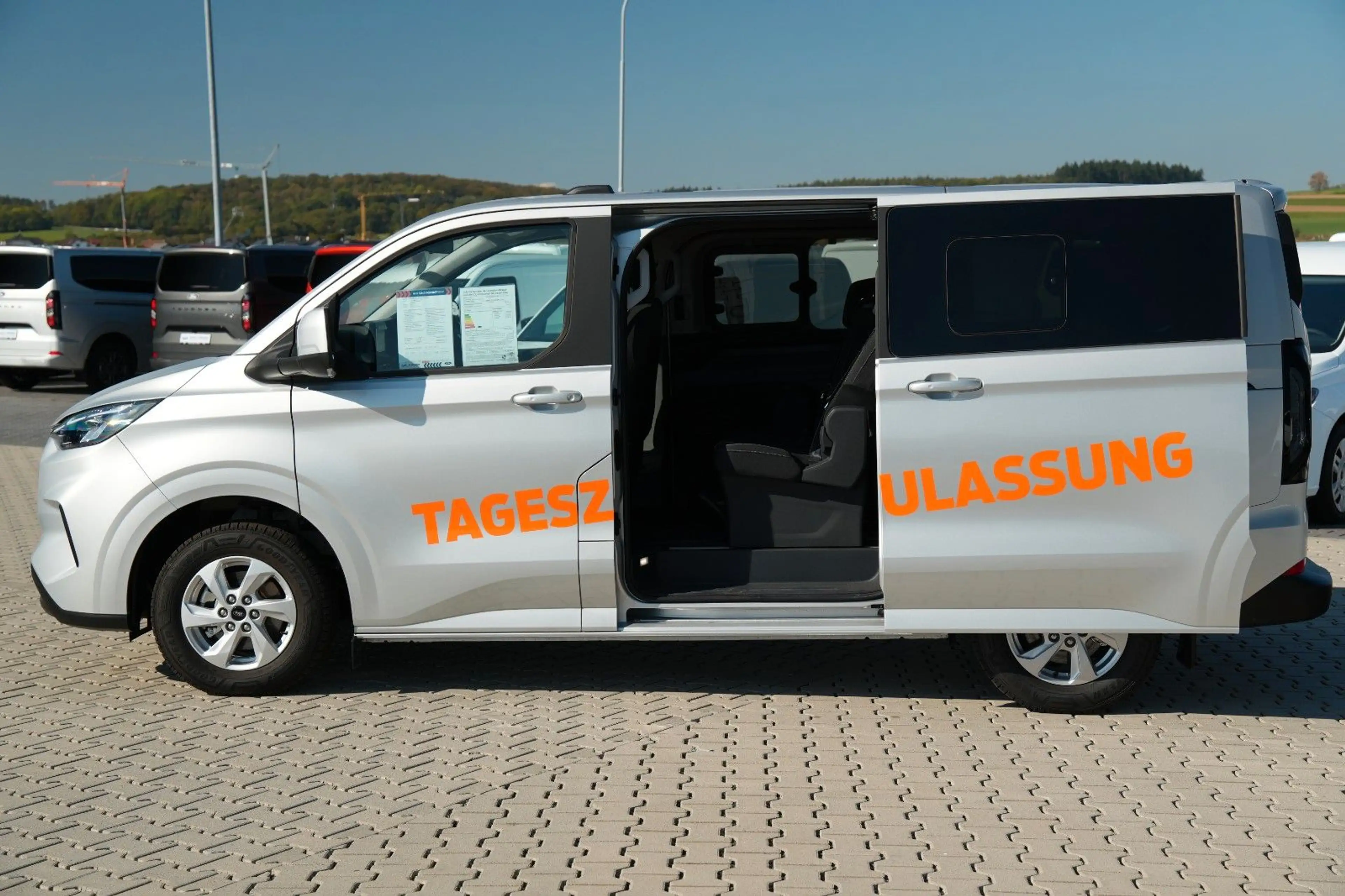 Ford Tourneo Custom Bus L1 Tourneo FWD 9-Sitzer - 30% — photo 5