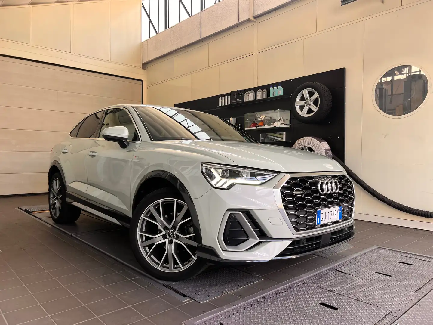 Audi Q3 Sportback 35 tdi Business Plus quattro s-tronic Blanc - 1