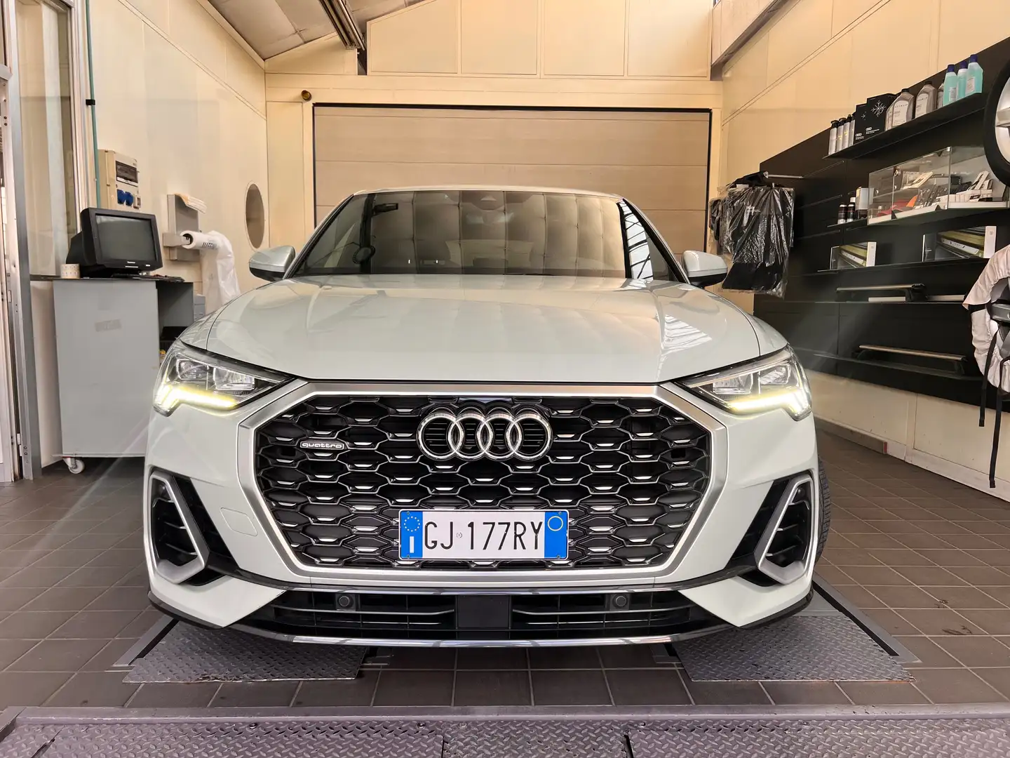 Audi Q3 Sportback 35 tdi Business Plus quattro s-tronic Blanc - 2