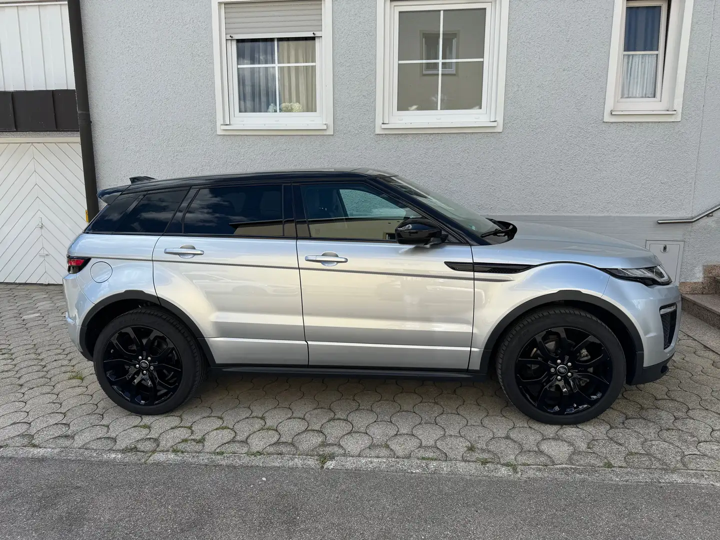 Land Rover Range Rover Evoque Range Rover Evoque TD4 Aut. HSE Dynamic Silber - 1