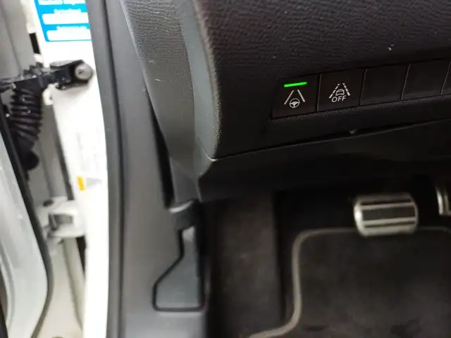 Peugeot 2008 view 5