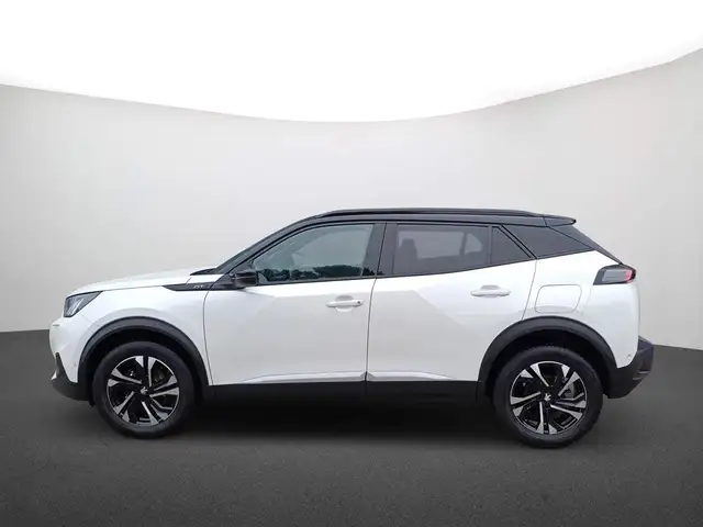 Peugeot 2008 view 4