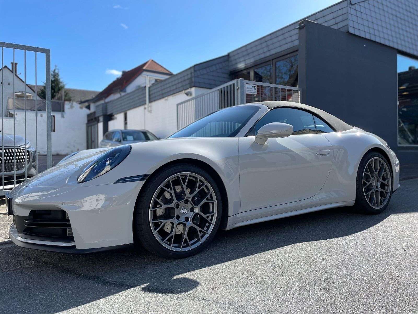 Second hand Porsche 911 