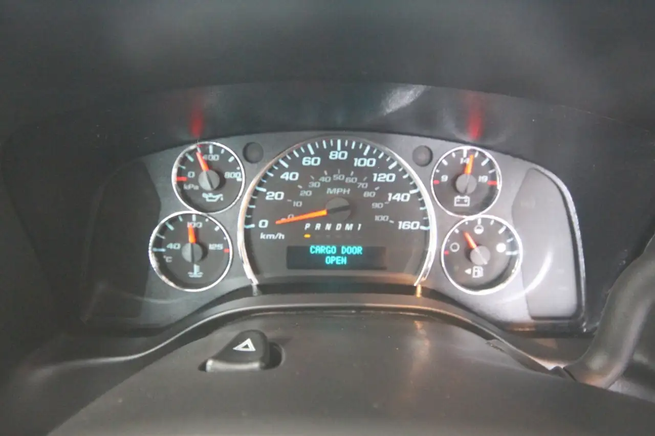 Chevrolet Express 2500 снимка Chevrolet Express 2500