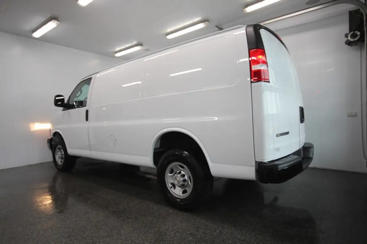 Chevrolet Express 2500 снимка Chevrolet Express 2500