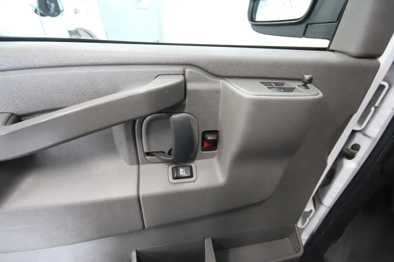 Chevrolet Express 2500 снимка Chevrolet Express 2500