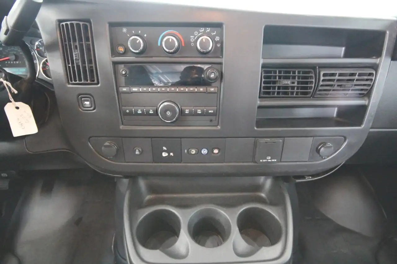 Chevrolet Express 2500 снимка Chevrolet Express 2500