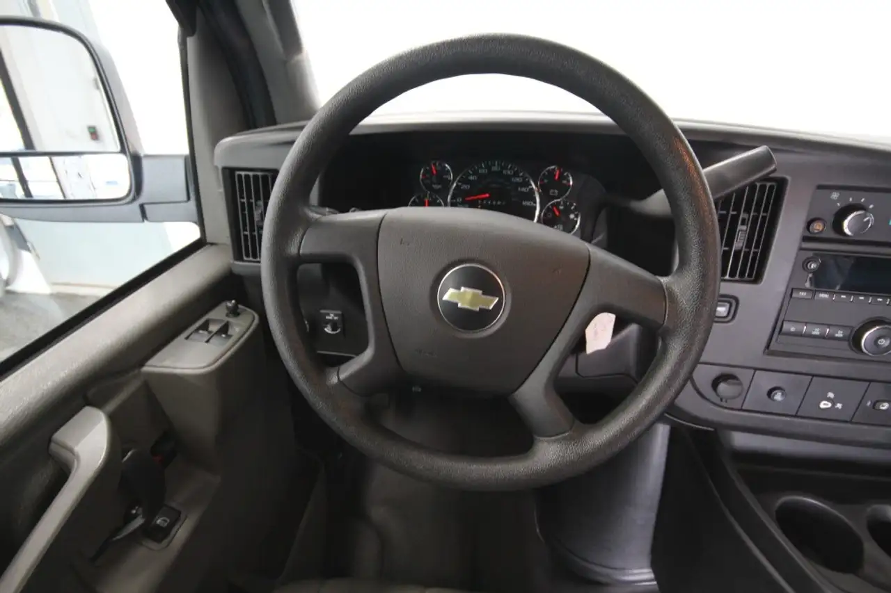 Chevrolet Express 2500 снимка Chevrolet Express 2500