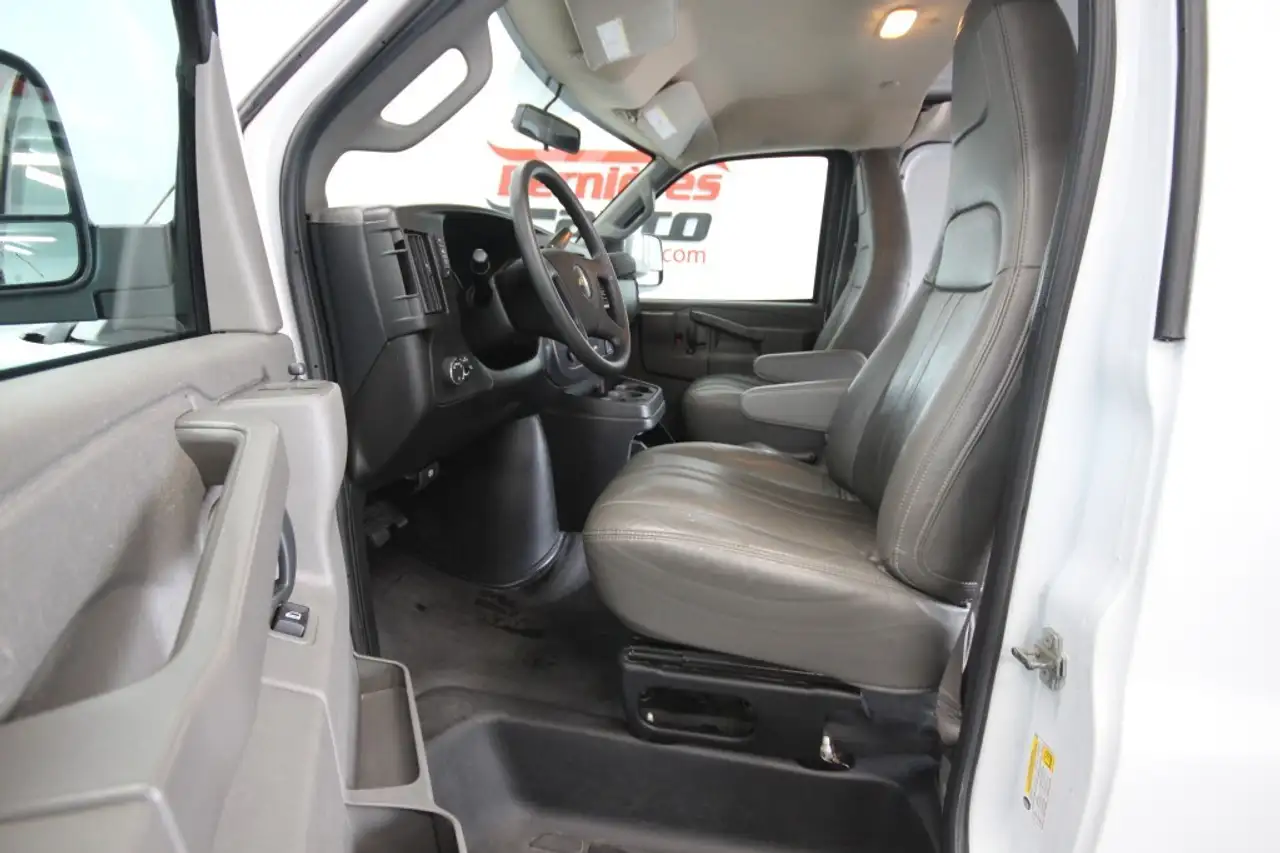 Chevrolet Express 2500 снимка Chevrolet Express 2500