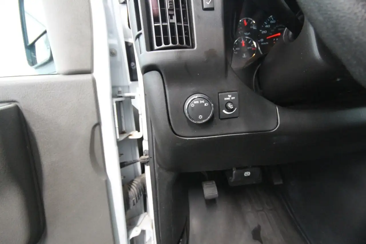 Chevrolet Express 2500 снимка Chevrolet Express 2500
