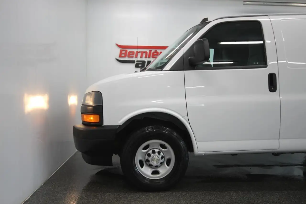 Chevrolet Express 2500 снимка Chevrolet Express 2500