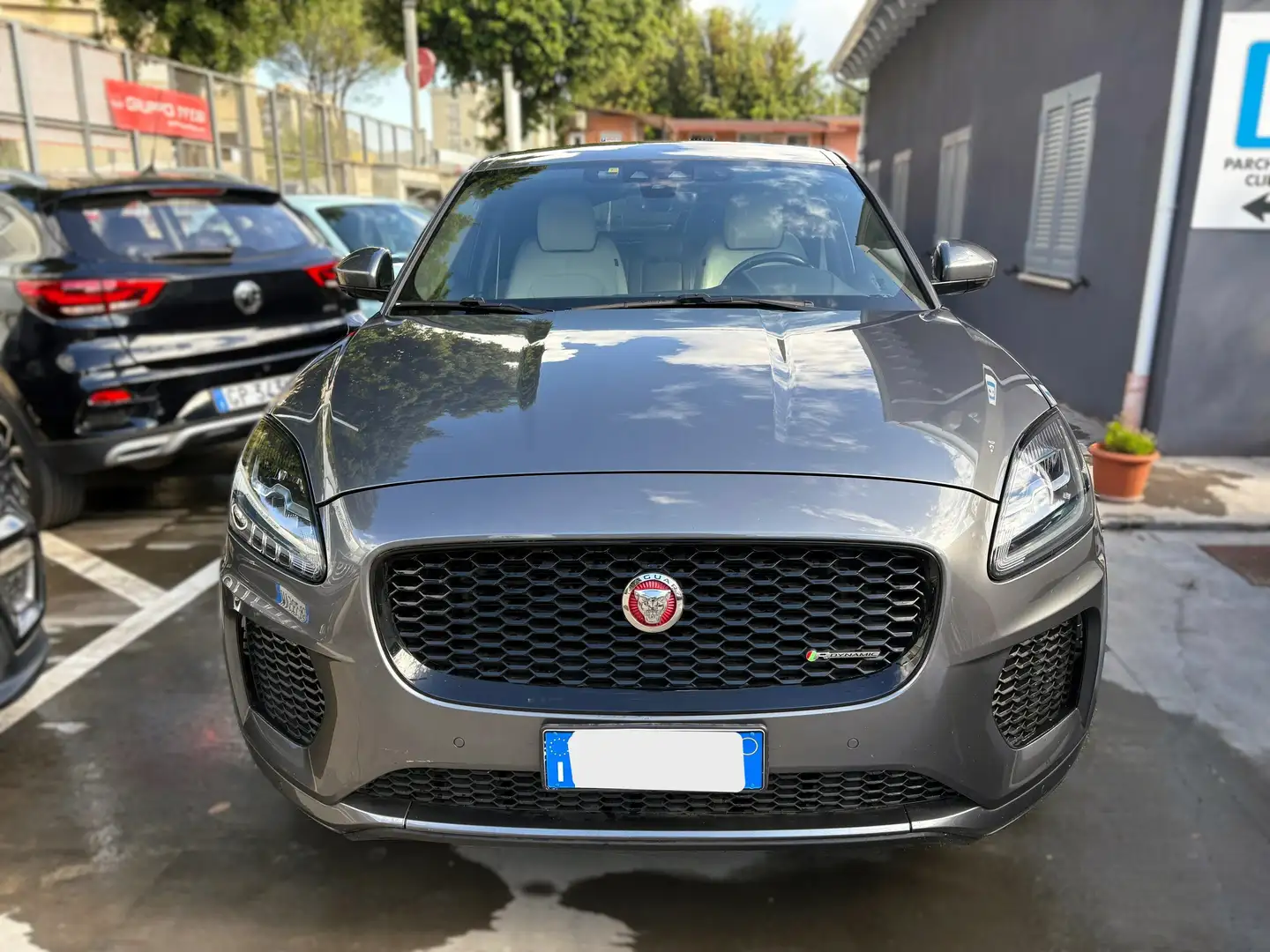 Jaguar E-Pace E-Pace 2.0d R-Dynamic SE awd 180cv *TETTO* Grigio - 2