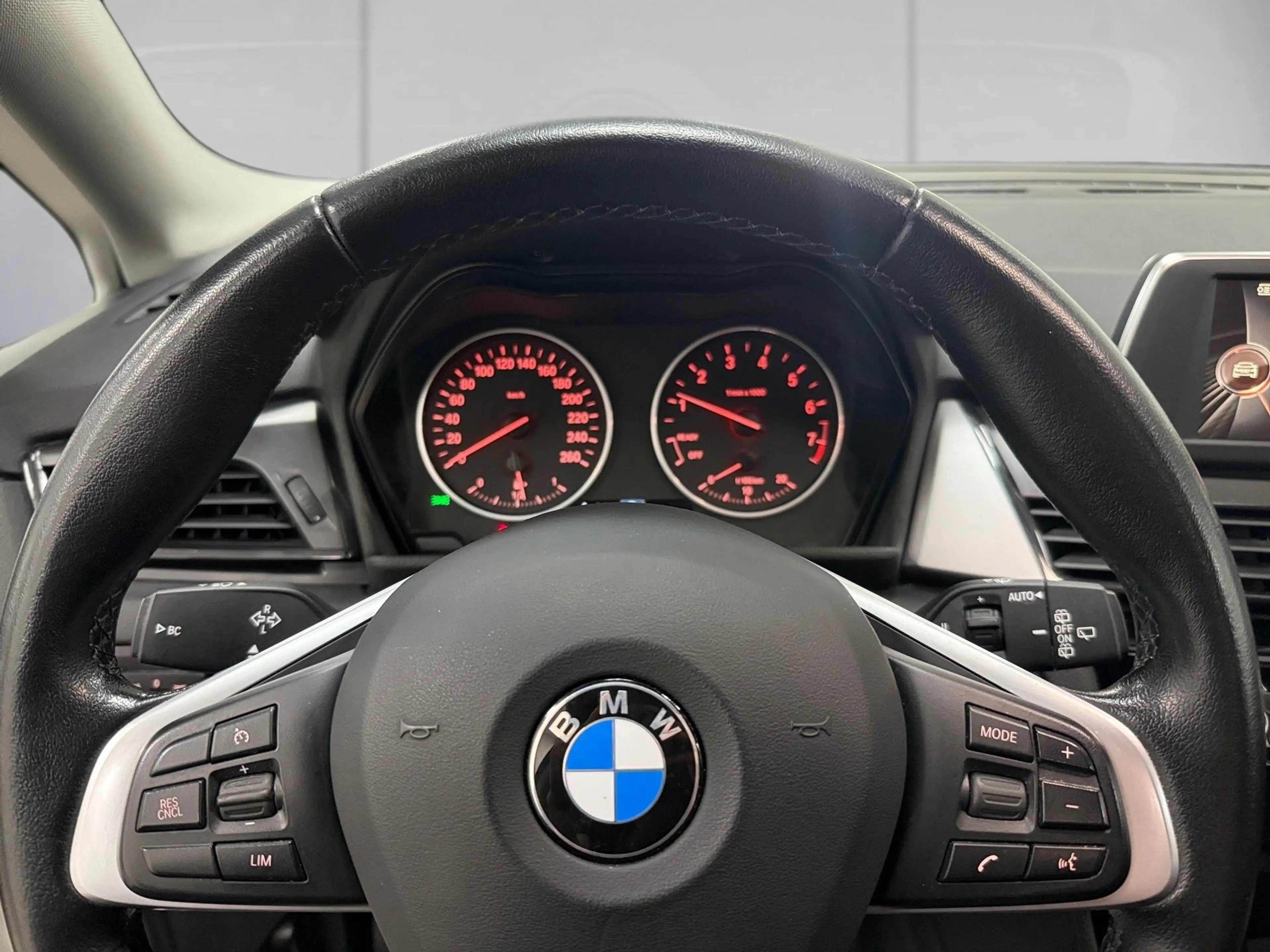 BMW 218 2er Active Tourer - 218i Advantage — photo 13