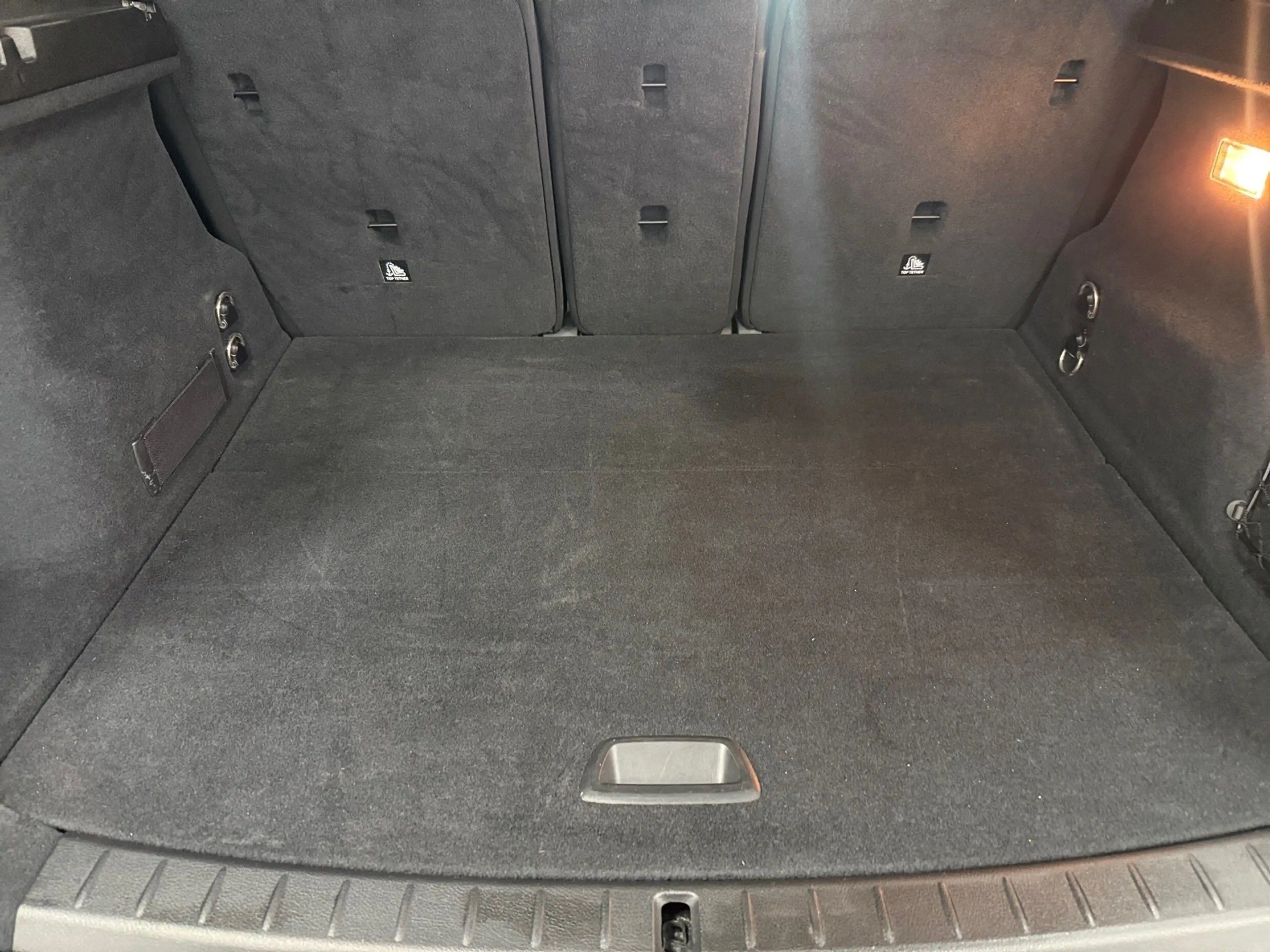 BMW 218 2er Active Tourer - 218i Advantage — photo 9