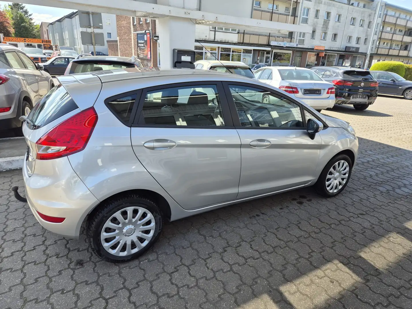 Ford Fiesta 1.25 Trend Silber - 2