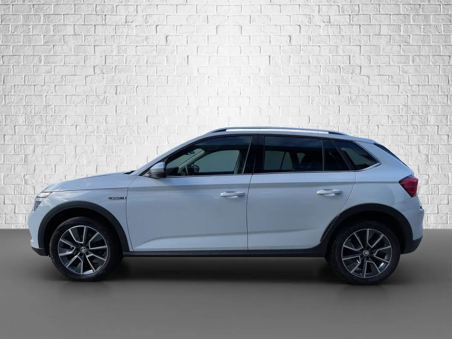 Skoda Kamiq 1.5 Schaltgetriebe - Scoutline Weiß - 2