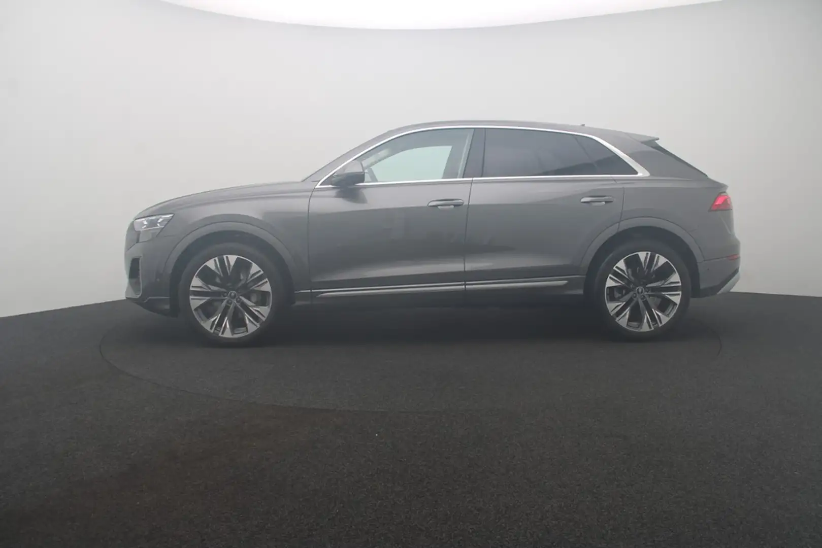 Audi Q8 50 TDI quattro . Matrix B&O HuD ACC Gris - 2