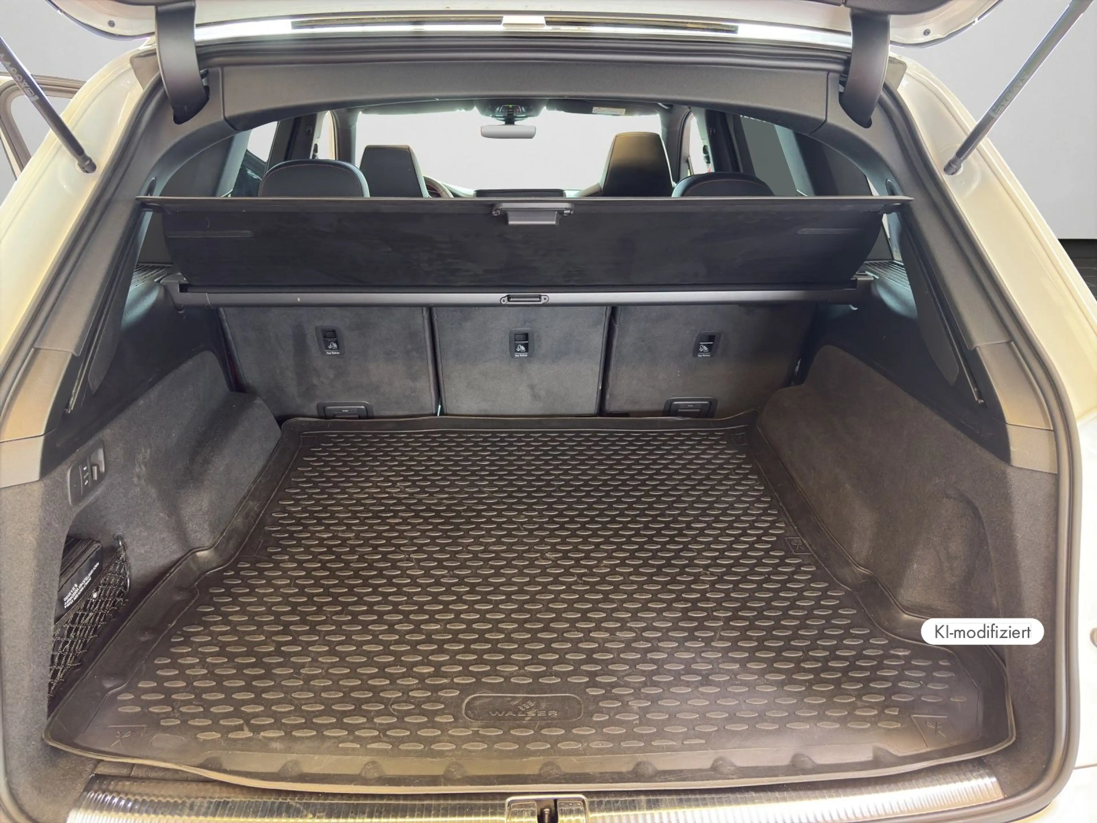 Audi SQ7 SUV SQ7 competition plus TFSI 373(507) kW(PS — photo 15