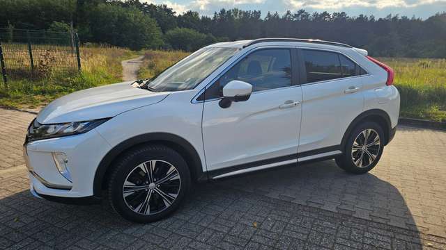 Imagine Mitsubishi Eclipse Cross Eclipse Cross 1.5 T-MIVEC 2WD CVT Diamant