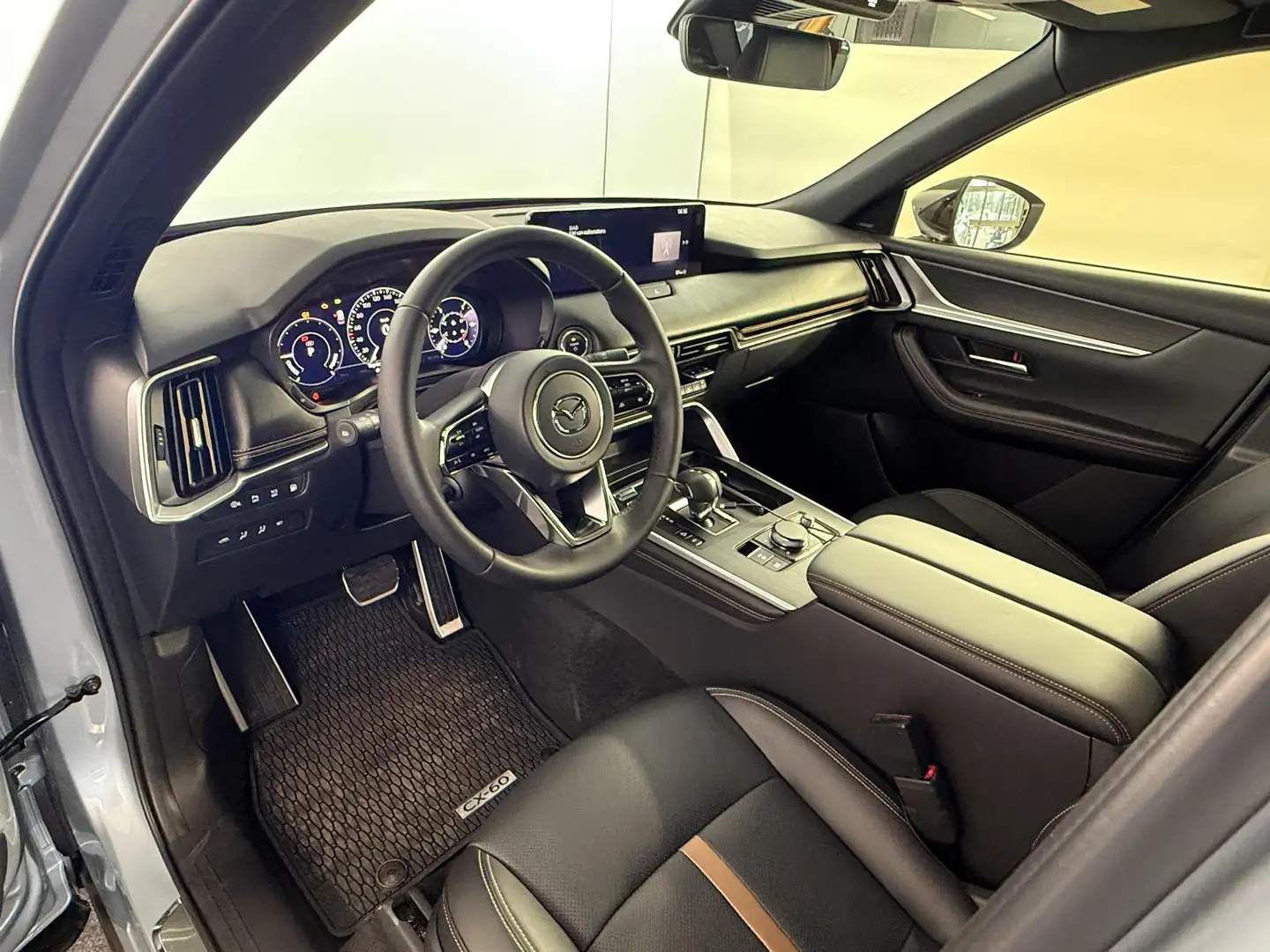 Mazda CX-60 2.5 e-SkyActiv PHEV Homura Plus / Demo CX-60 Uniek Grau - 2