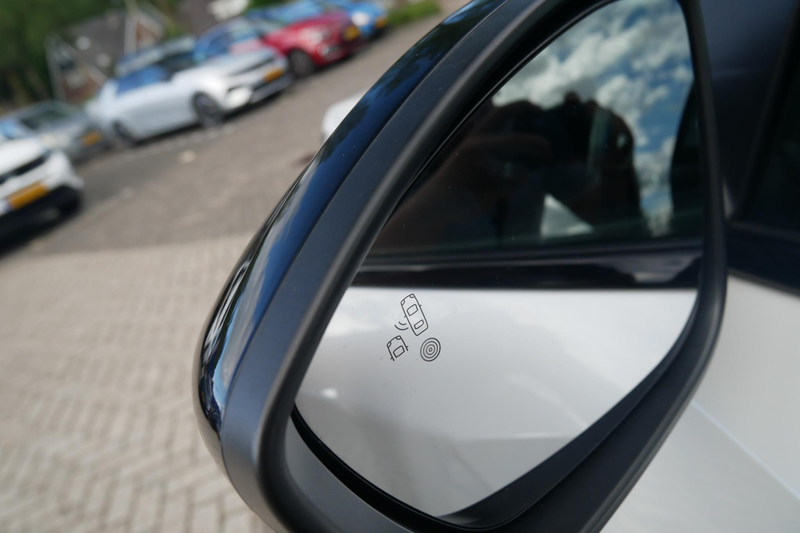 Peugeot e-2008 EV GT 50 kWh | 3 Fase | Nieuw Binnen | Camera | Na — photo 12
