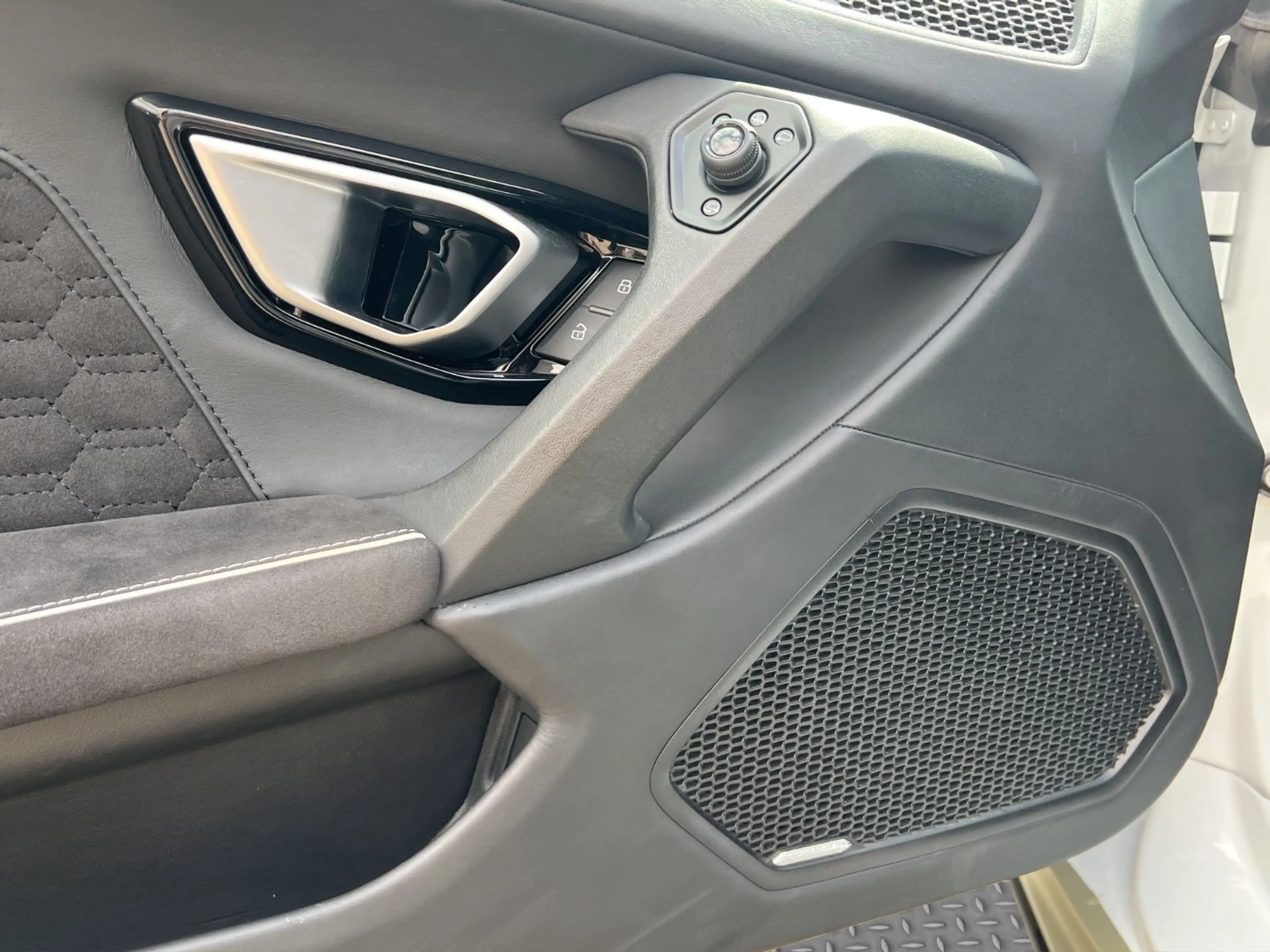 Lamborghini Huracán EVO Spyder AWD *FOLIERT*PPF*LIFT*MWST* — photo 15