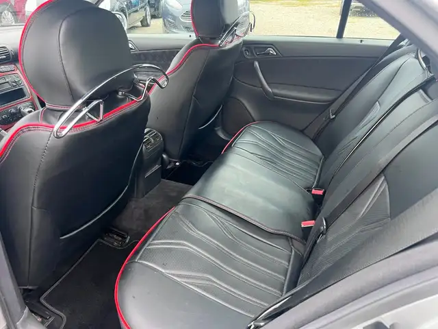 Mercedes-Benz C-Class view 10