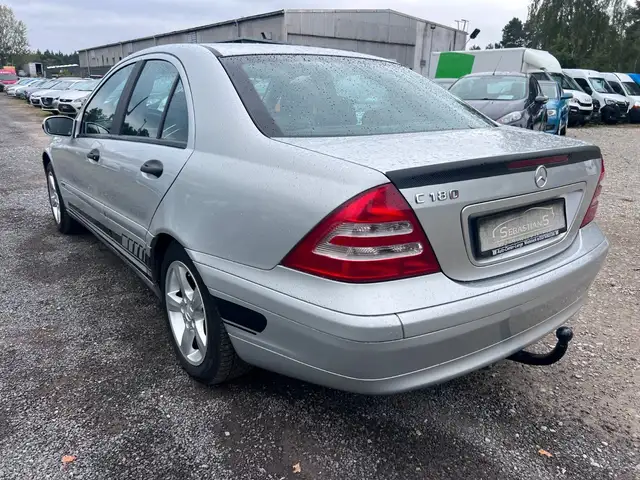 Mercedes-Benz C-Class view 6
