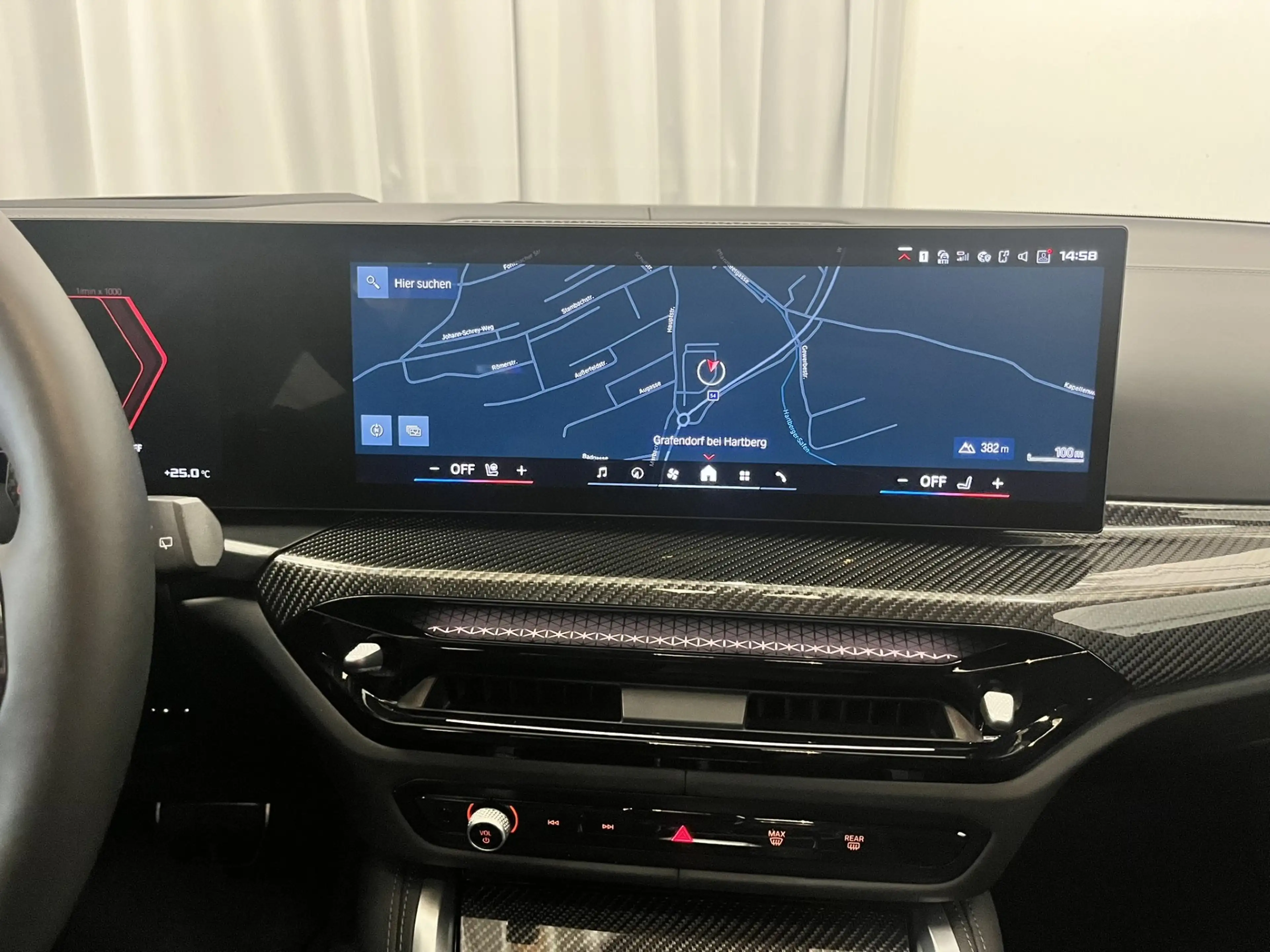 BMW M3 Competition M xDrive *Carbon / HUD / Memory / Sitzlüftung* — photo 11