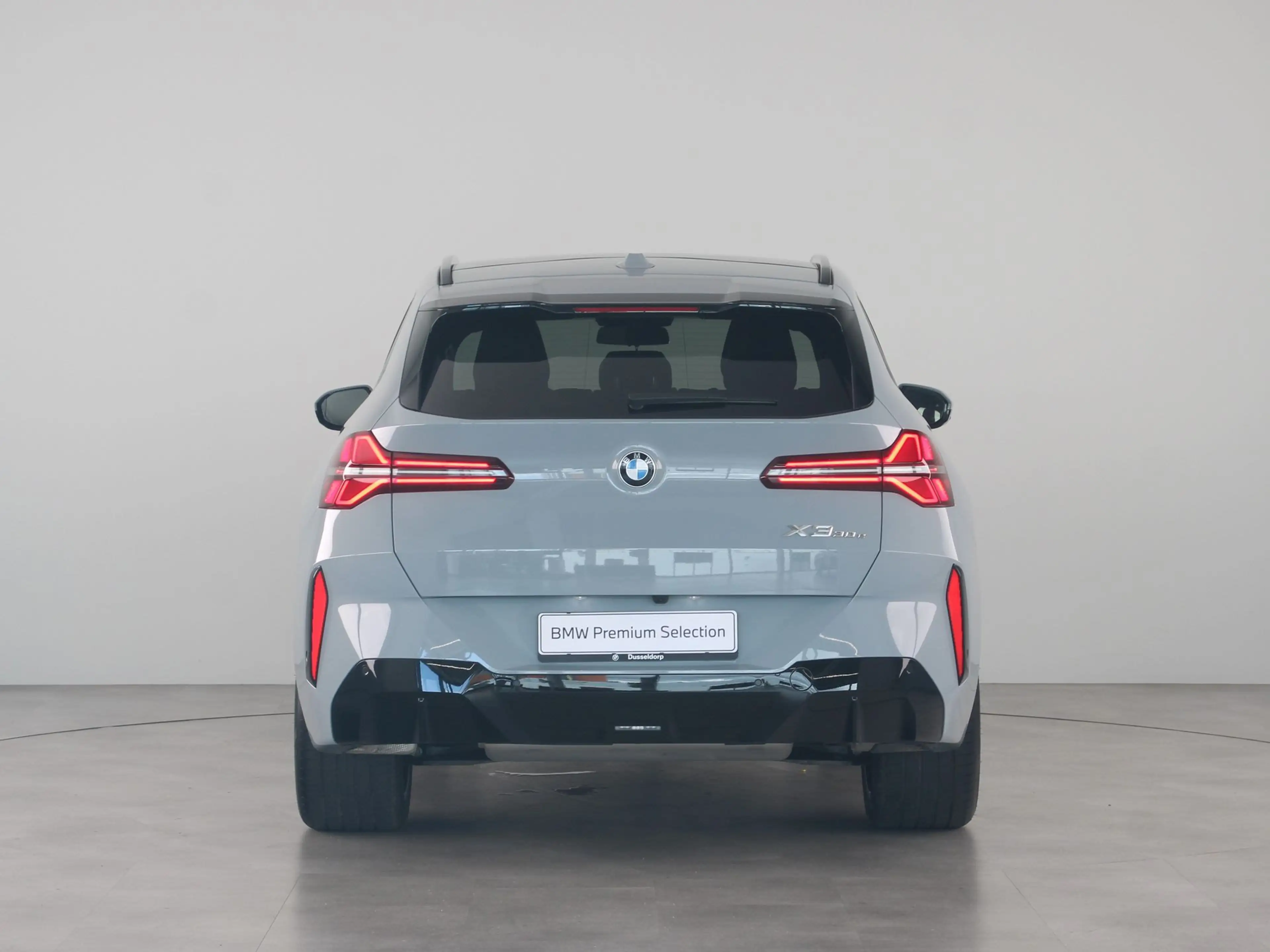 BMW X3 30e xDrive — photo 11