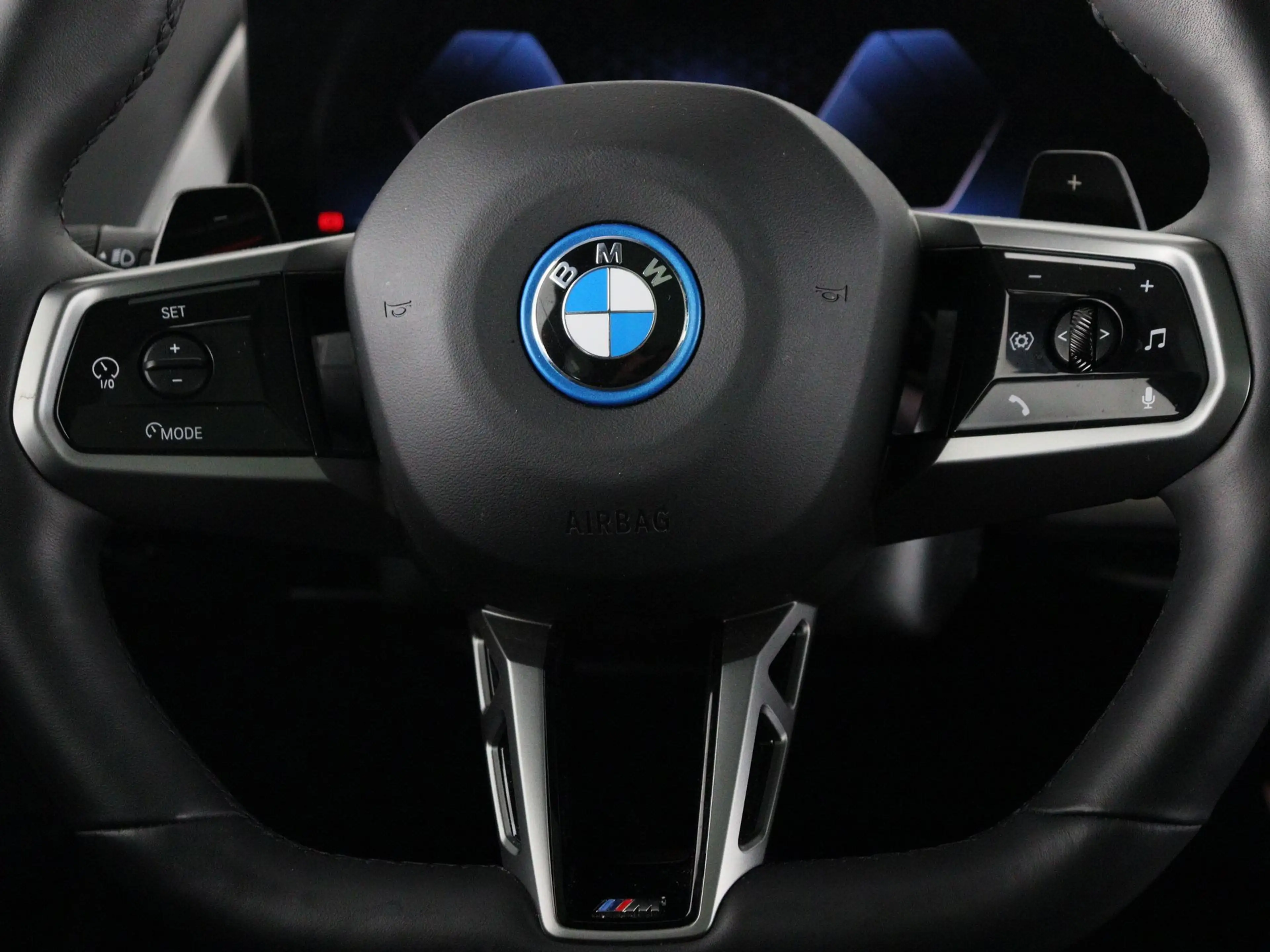 BMW X3 30e xDrive — photo 3