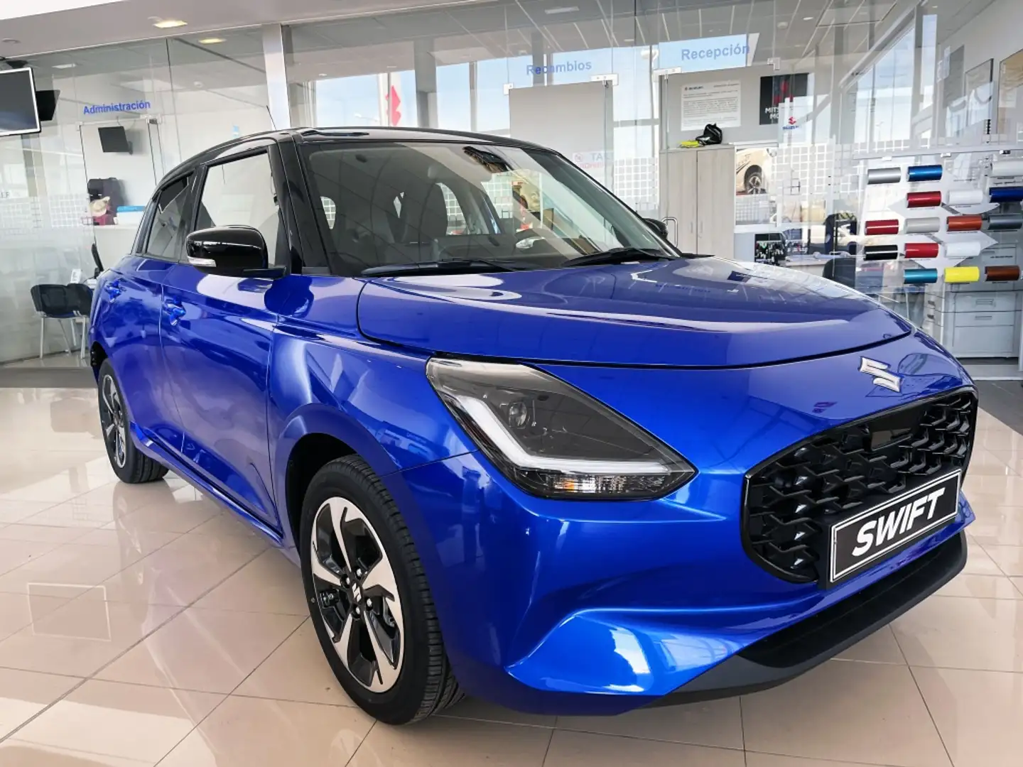 Suzuki Swift 1.2 Mild Hybrid S3 Azul - 1