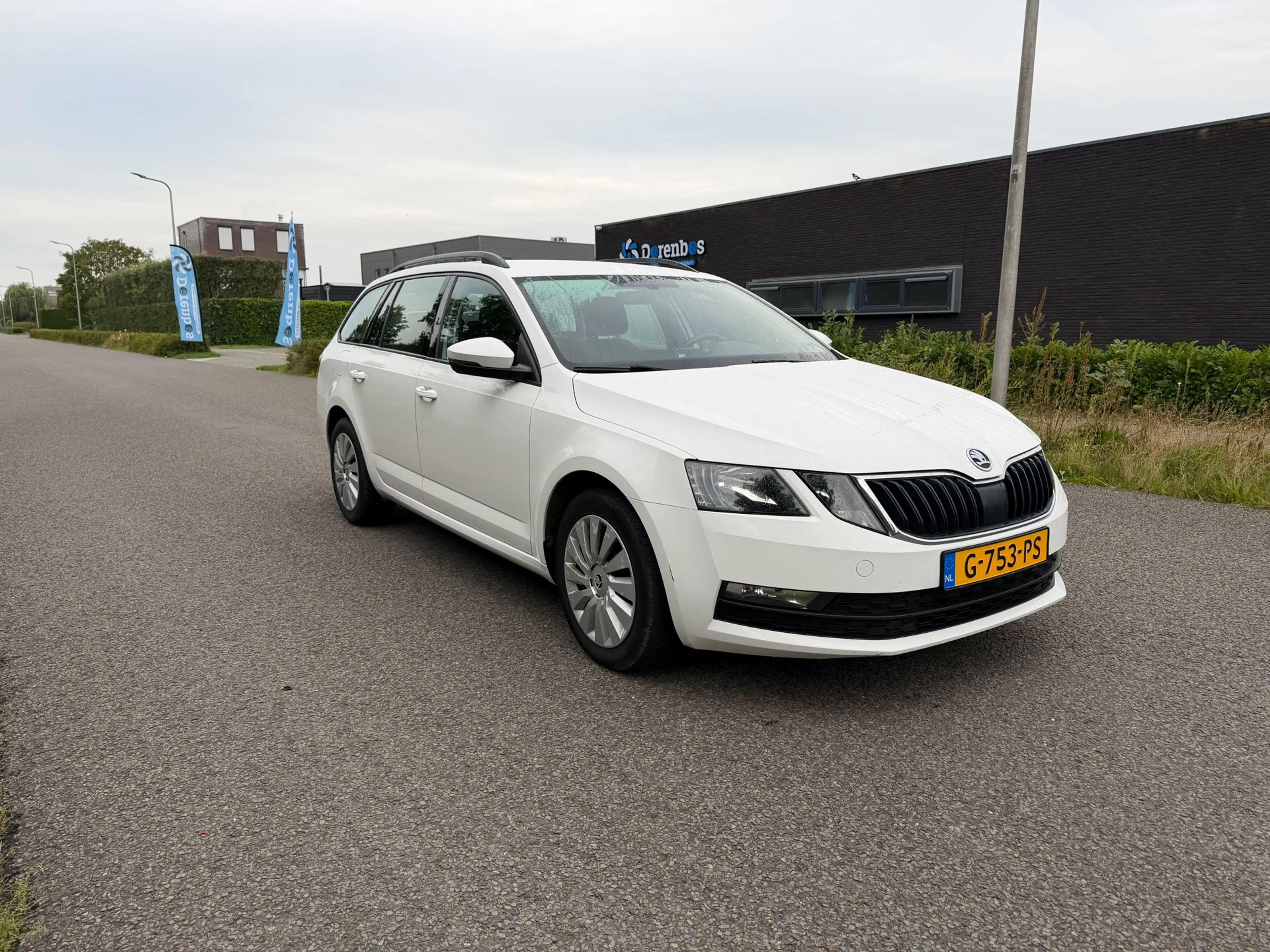 Skoda Octavia Combi 1.6 TDI Greentech Ambition — photo 3