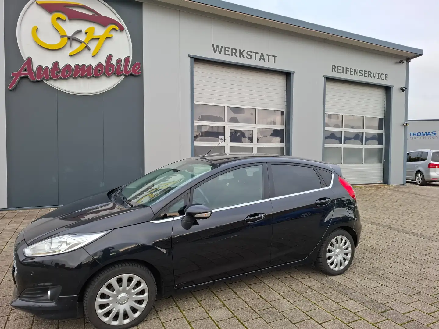 Ford Fiesta Titanium RFK,SHZ,Alufelgen,PDC Negro - 1