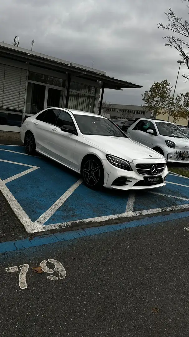 Mercedes-Benz C 180 9G-TRONIC AMG Line - 1