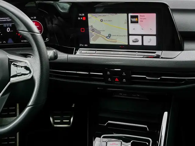 Volkswagen Golf view 6