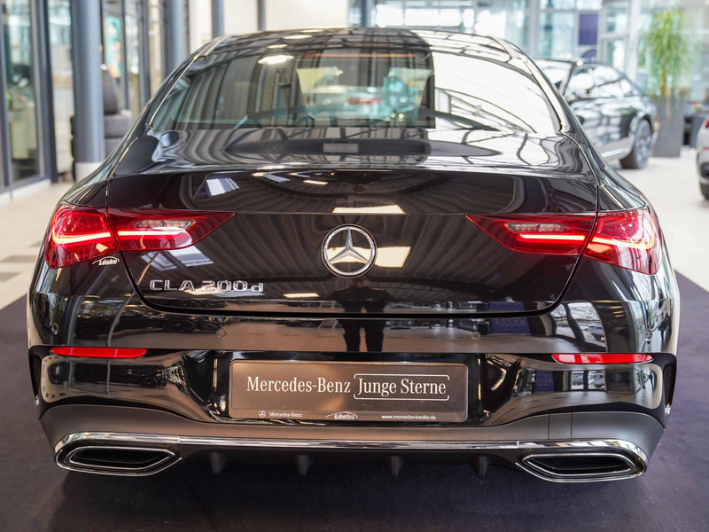 Mercedes-Benz CLA 200 CLA 200 d AMG Line Kamera Keyless Lenkradheizung — photo 4