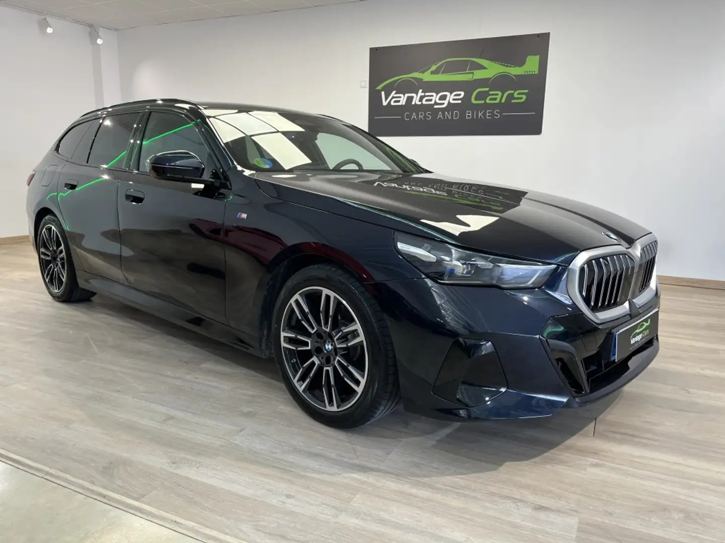 BMW 520 520dA Touring xDrive M Sport Azul - 2