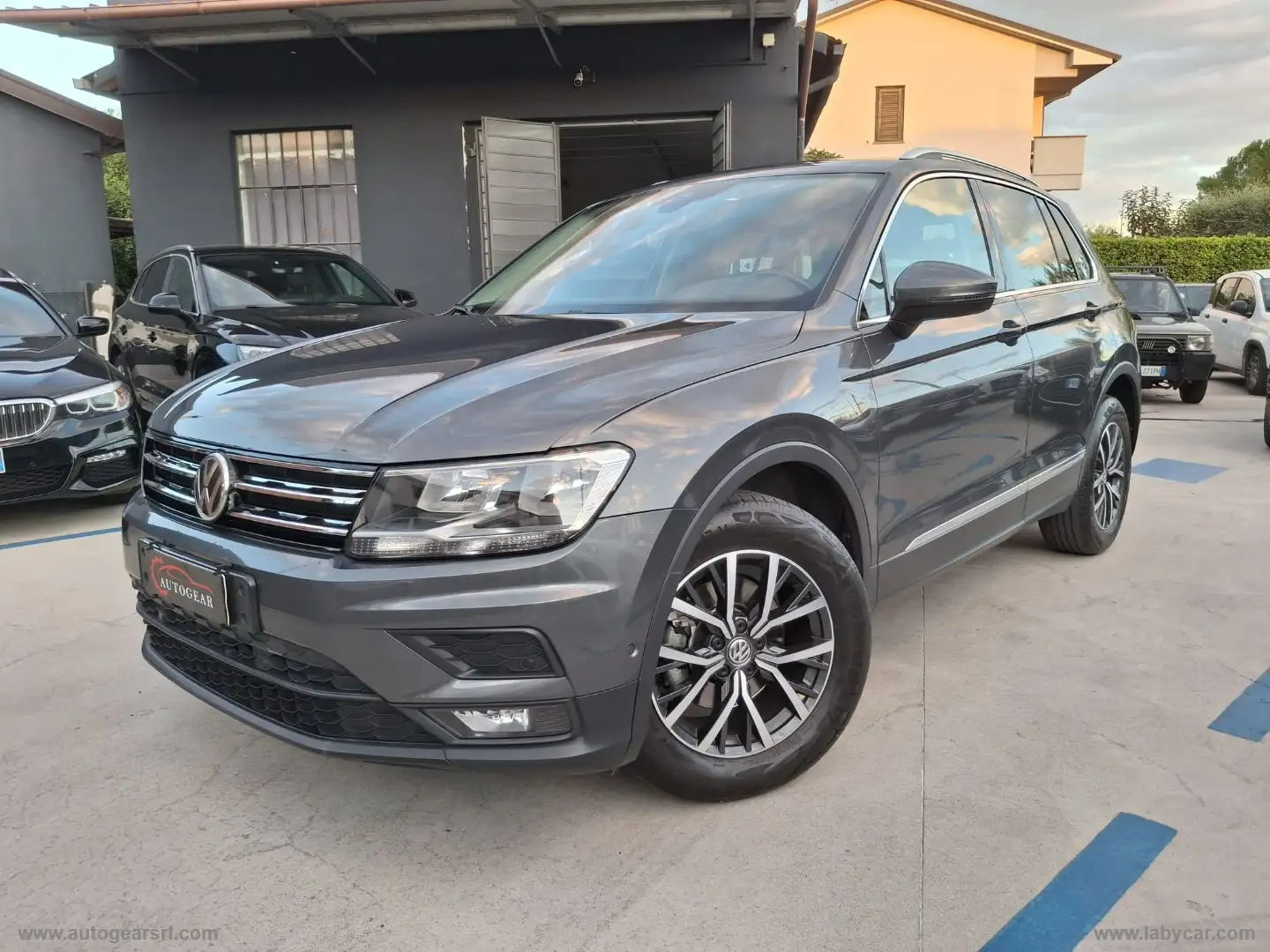 Volkswagen Tiguan 2.0 TDI DSG Advanced 2020 Grigio - 1