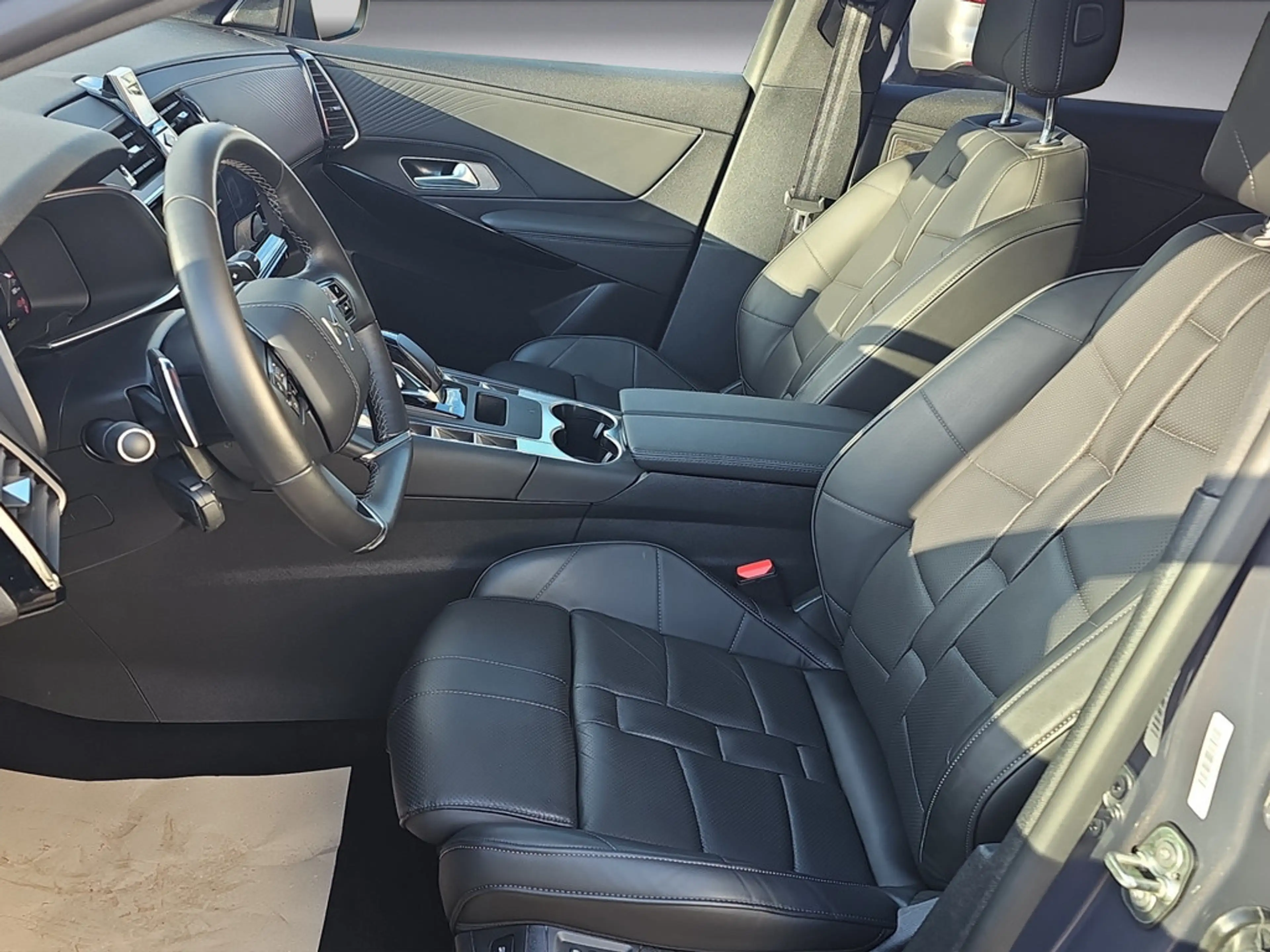 DS Automobiles DS 7 BlueHDI 130 EAT8 Étoile 20" Tokyo & Blac — photo 10