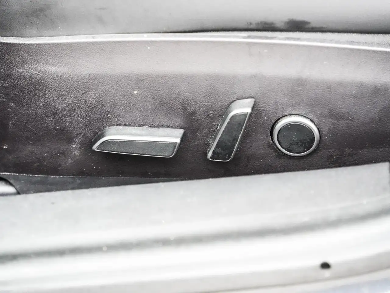 Tesla Model 3 снимка Tesla Model 3