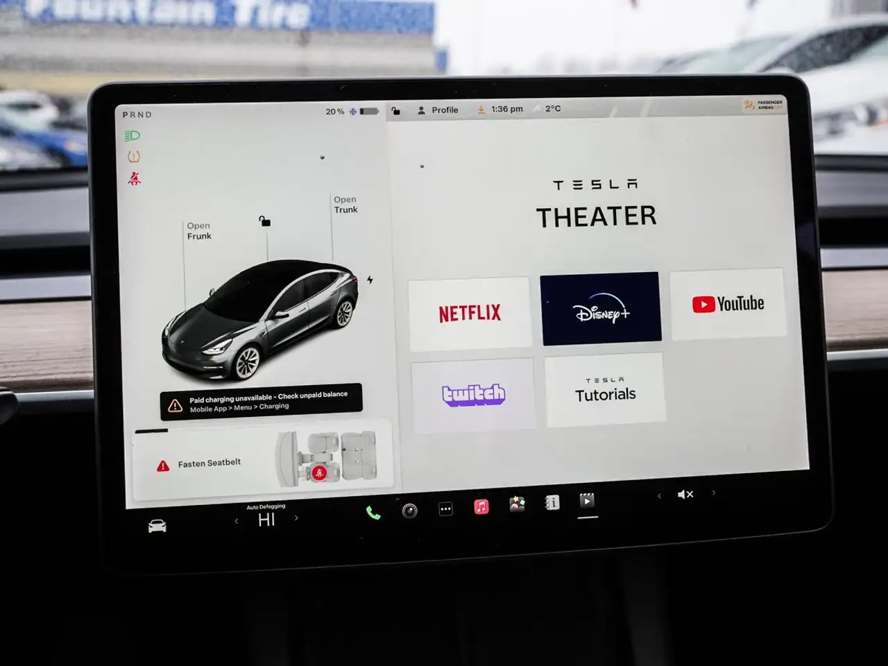 Tesla Model 3 снимка Tesla Model 3