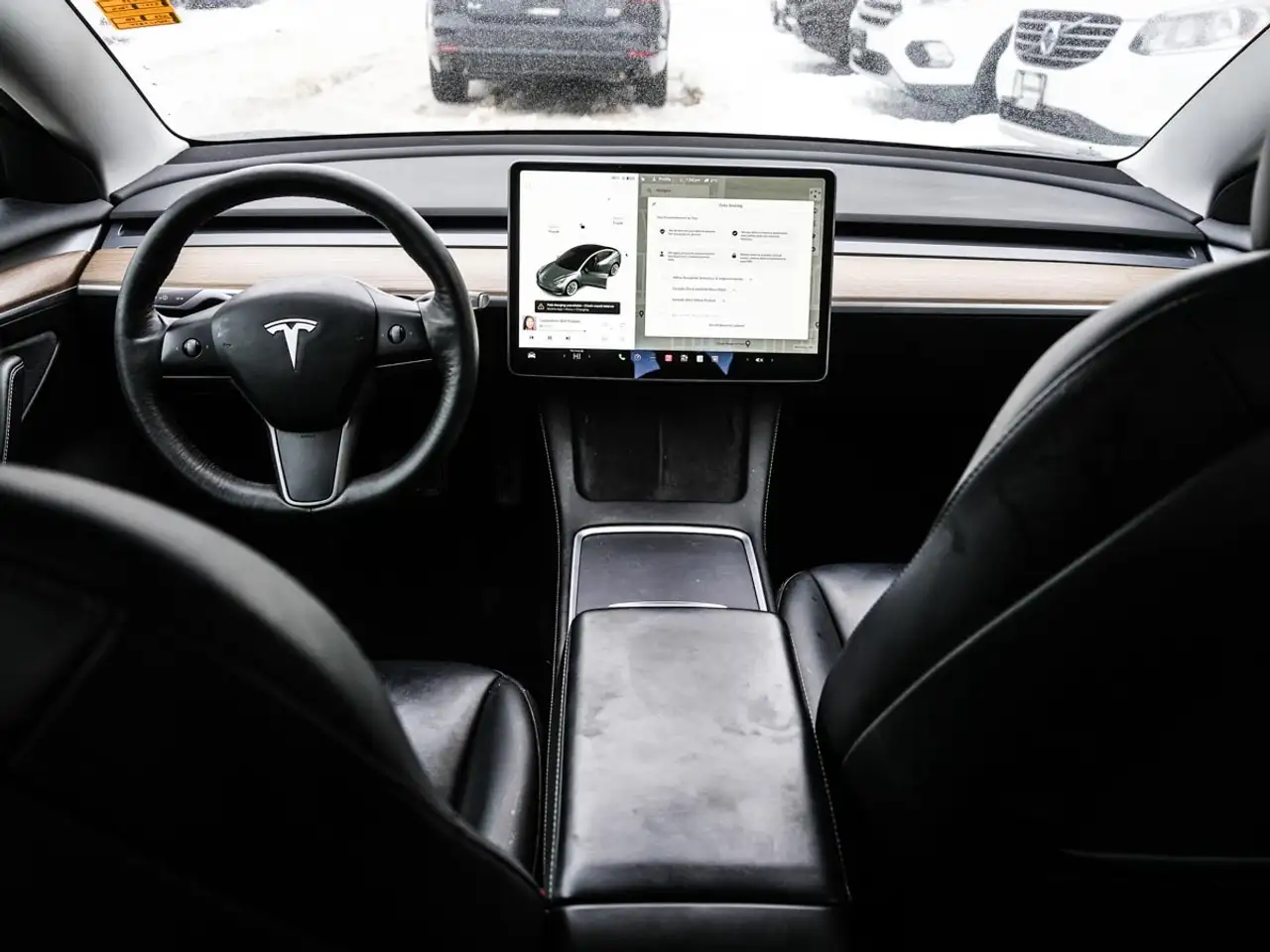 Tesla Model 3 снимка Tesla Model 3