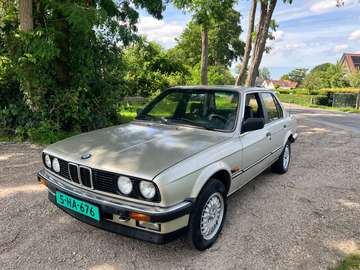 3-serie 324d e30. 6 cilinder