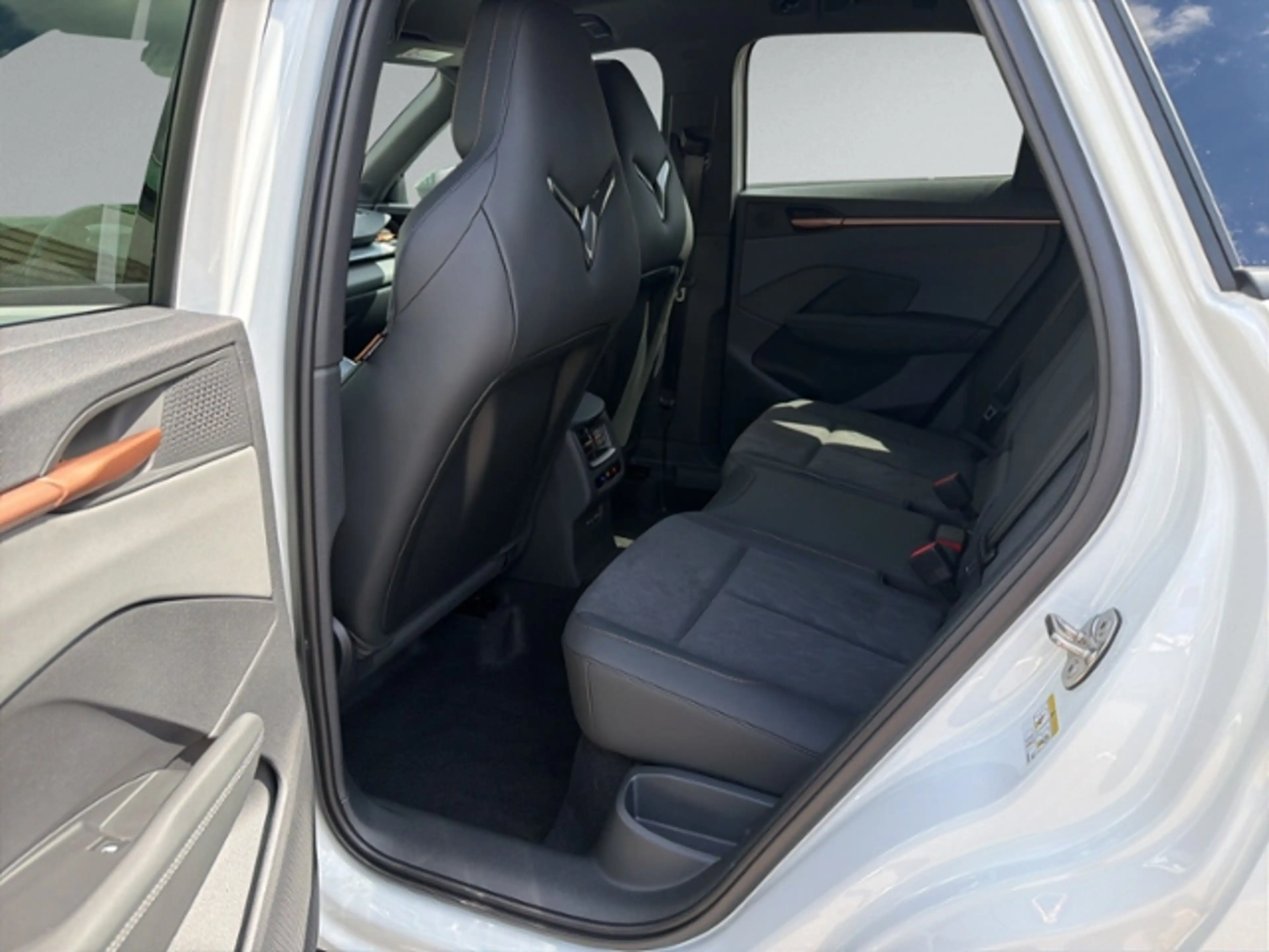 CUPRA Terramar 2.0 TSI 4Drive AHK+NAVI+RFK+eHECK+HEAD+ — photo 10