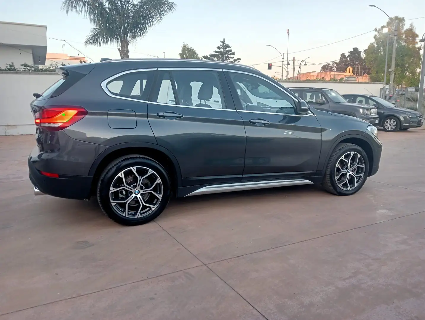 BMW X1 X1 sdrive18d xLine auto Grigio - 2