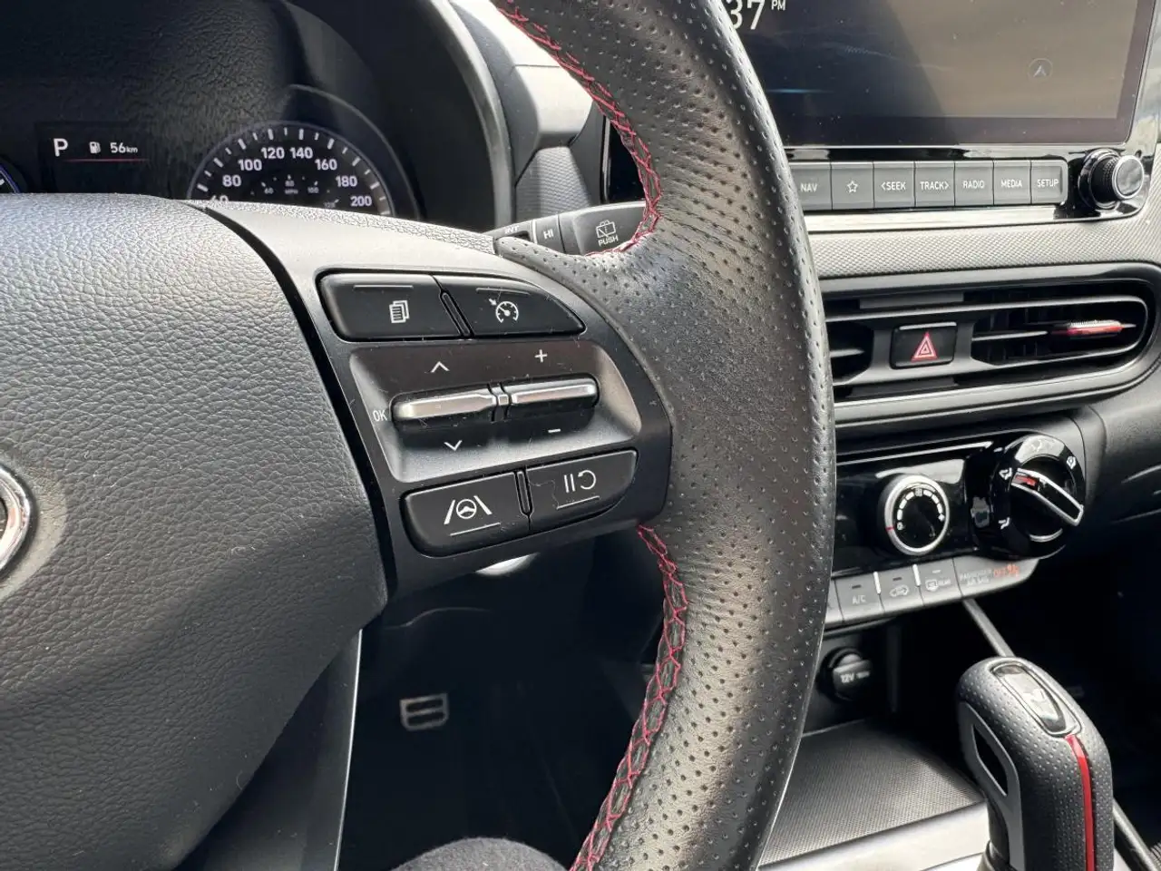 Hyundai KONA снимка Hyundai KONA