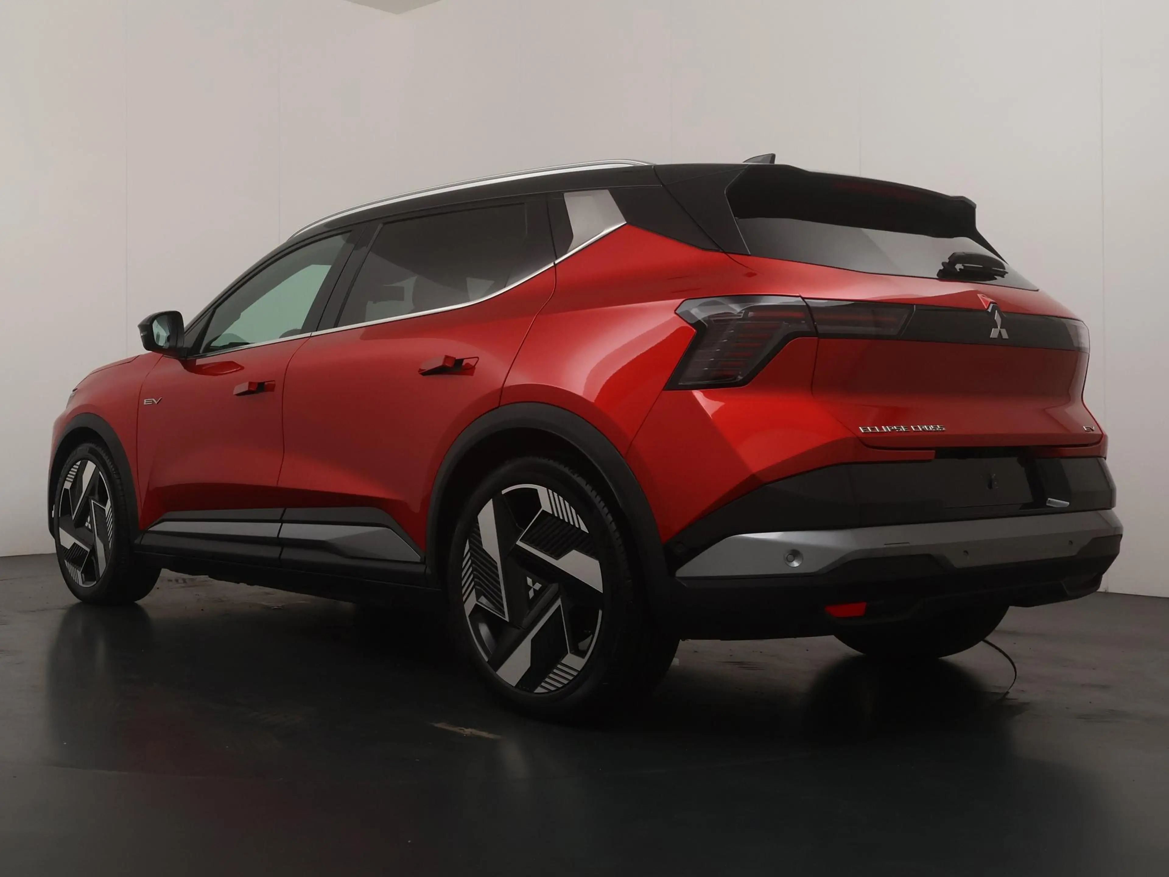 Mitsubishi Eclipse Cross Instyle 87 kWh | €3.000,- Korting | 8 jaar garanti — photo 3